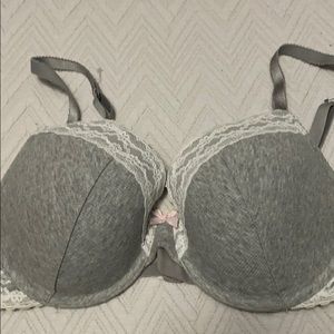 Victoria’s Secret T-shirt Bra